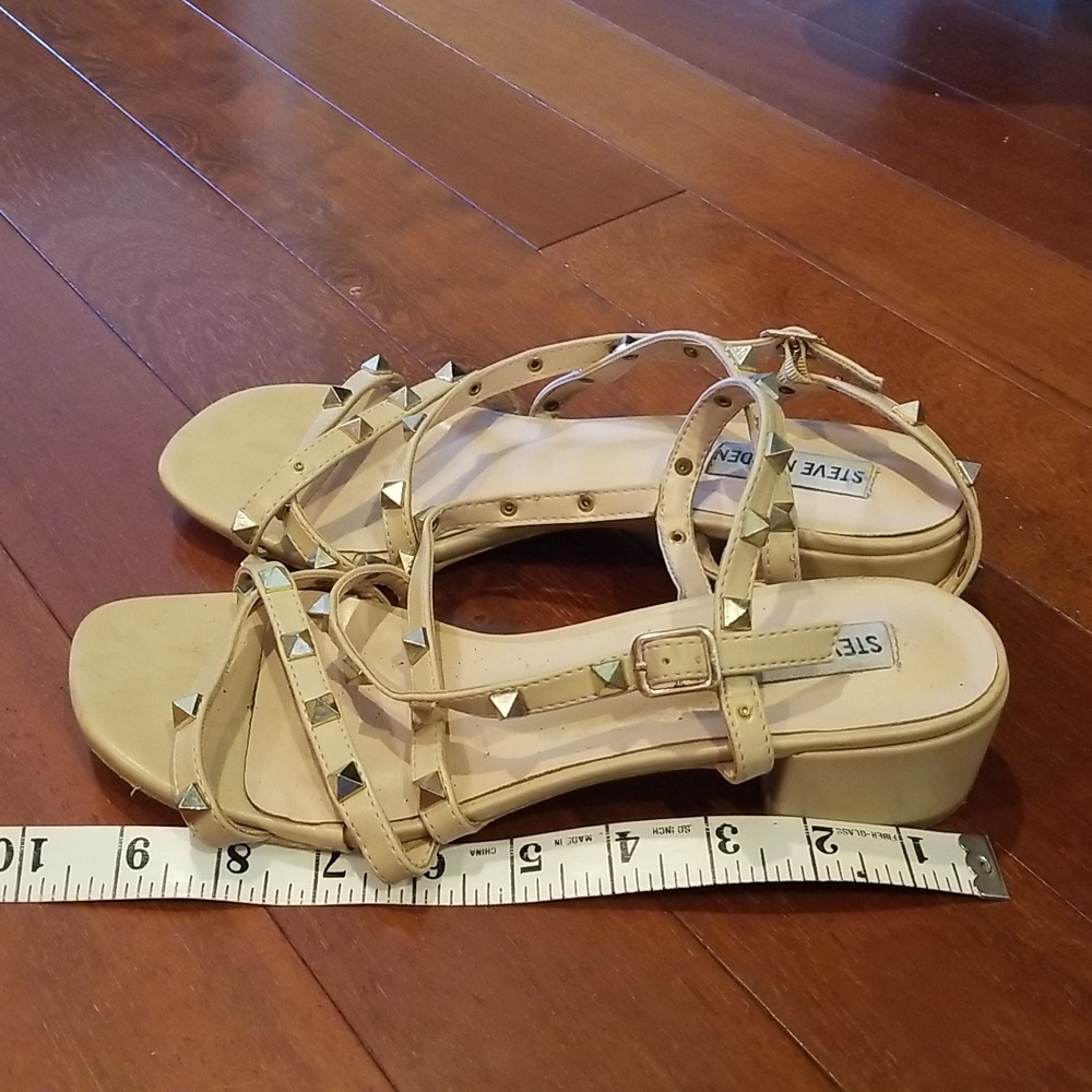Beige with bling. Comfortable to walk.